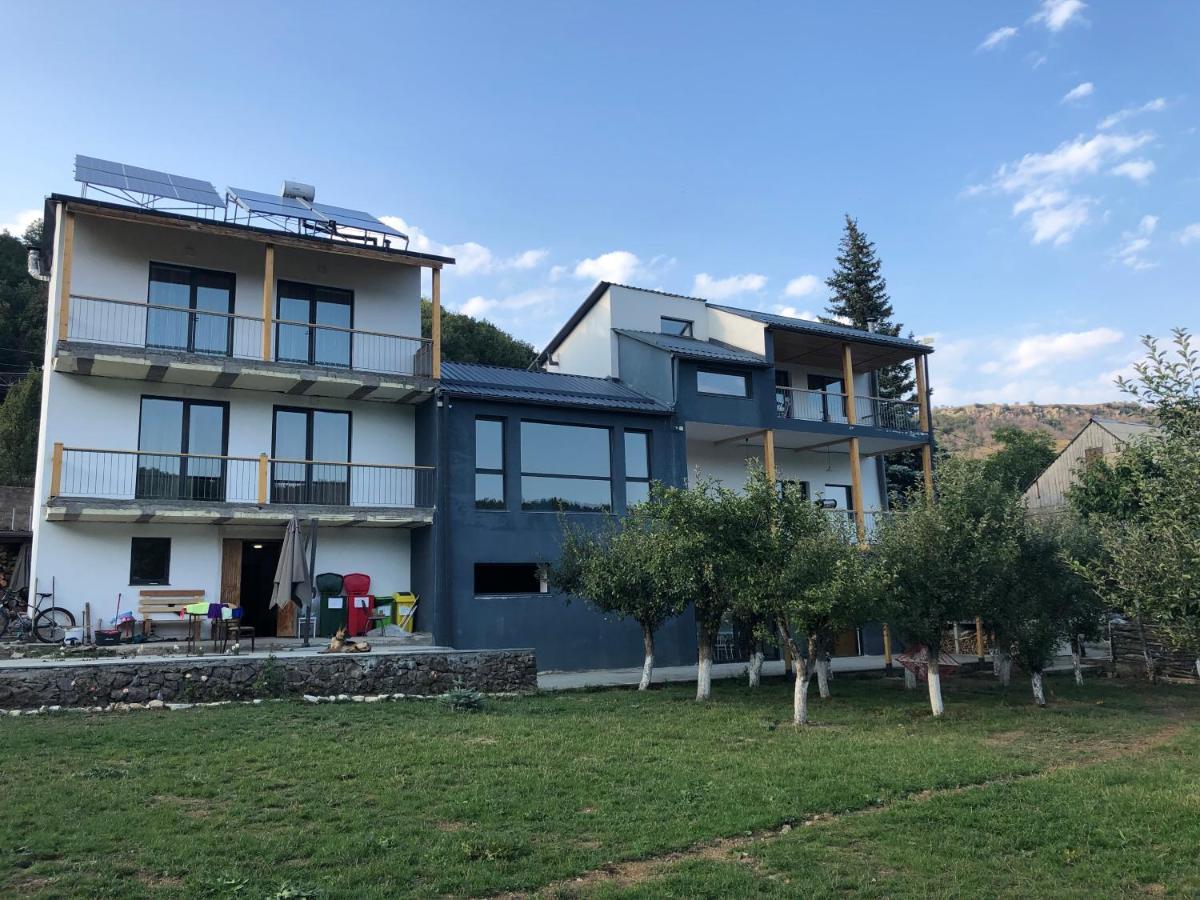 Vardeni Guesthouse Hrazdan Exterior photo